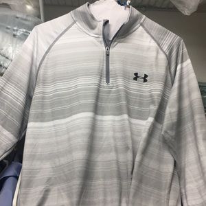 UA pullover